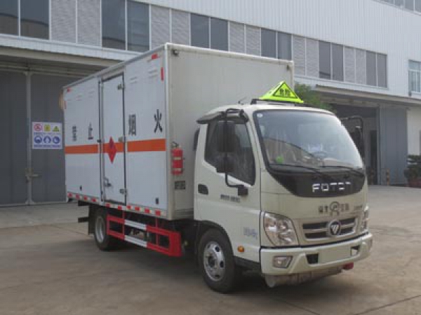 福田1.3噸易燃液體廂式運輸車(藍牌國六)
