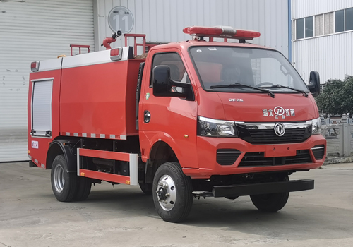 東風途逸單排四驅水罐消防車